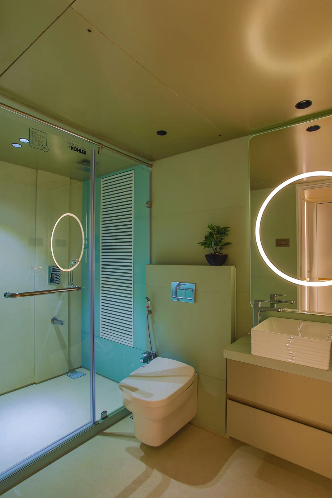 Bathroom layout and fittings